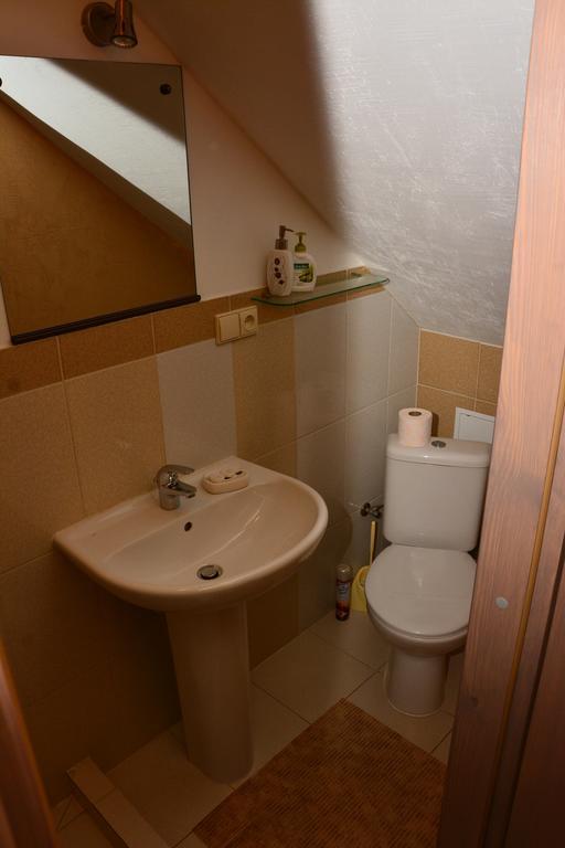 Gallery Guest Rooms كيرنافي المظهر الخارجي الصورة