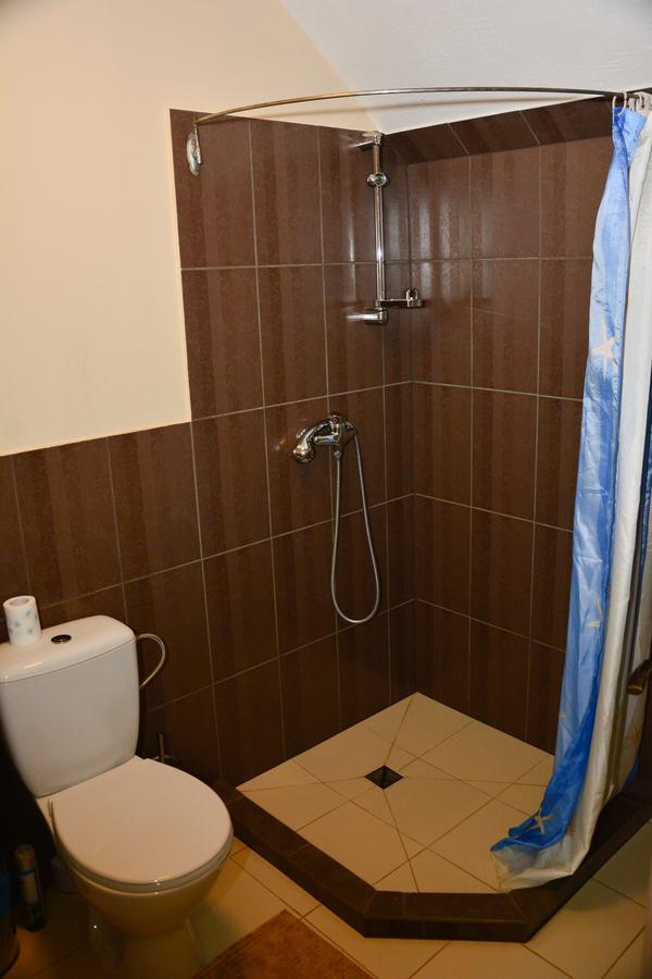 Gallery Guest Rooms كيرنافي المظهر الخارجي الصورة